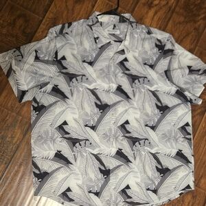 Tommy Bahama Black and White Casual Button Down Shirt
